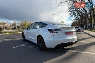 Седан Tesla Model 3 2025 в Киеве