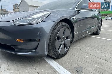 Седан Tesla Model 3 2019 в Одесі