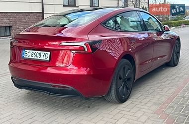 Седан Tesla Model 3 2024 в Львове