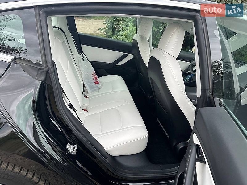 Седан Tesla Model 3 2020 в Харькове