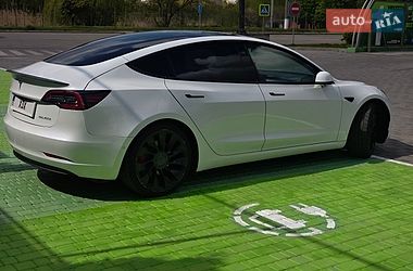 Седан Tesla Model 3 2022 в Києві