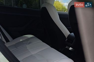 Седан Tesla Model 3 2022 в Києві