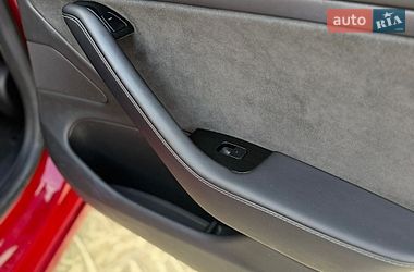 Седан Tesla Model 3 2018 в Одесі