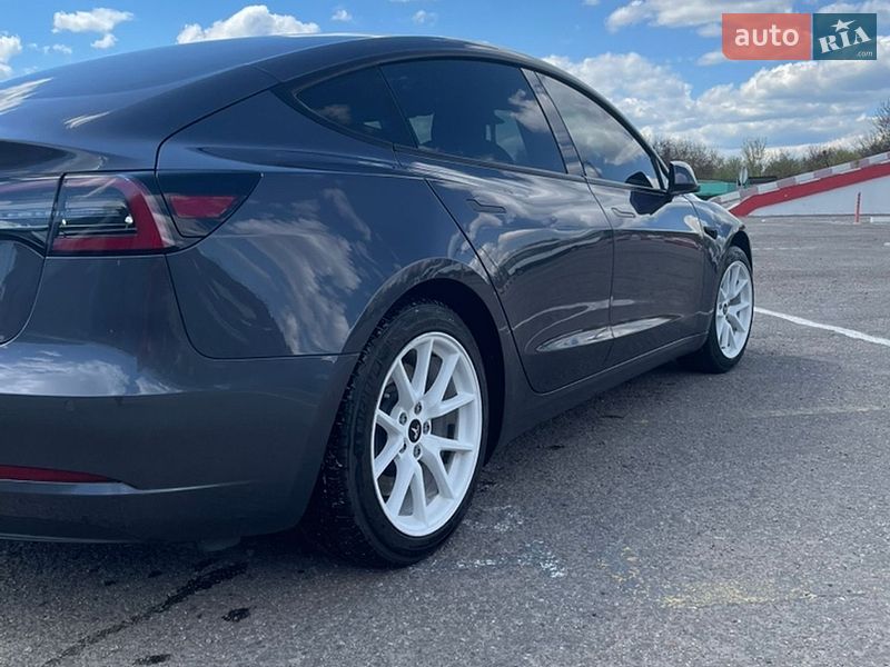 Седан Tesla Model 3 2021 в Запорожье