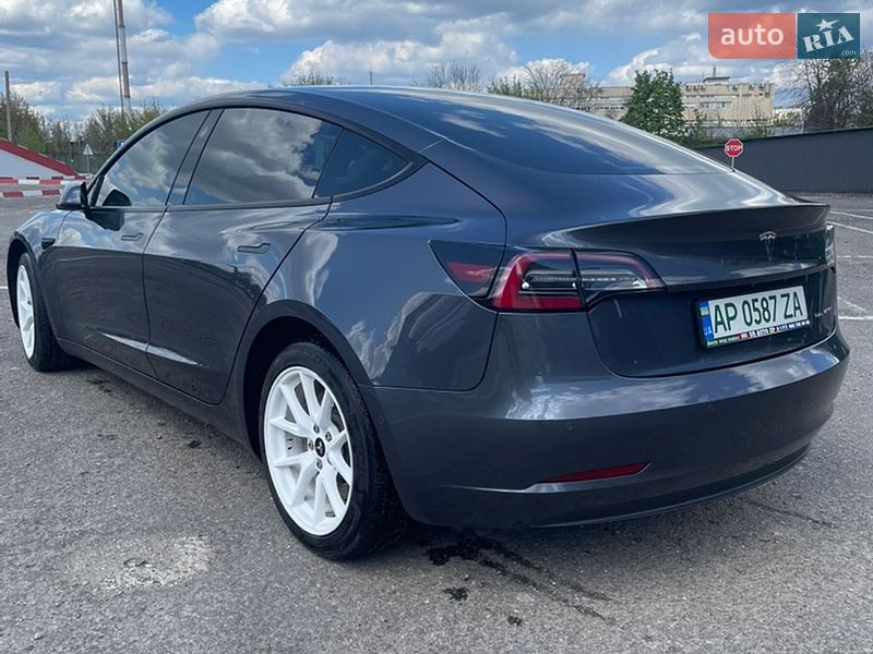 Седан Tesla Model 3 2021 в Запорожье