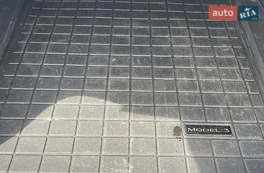 Седан Tesla Model 3 2021 в Запорожье