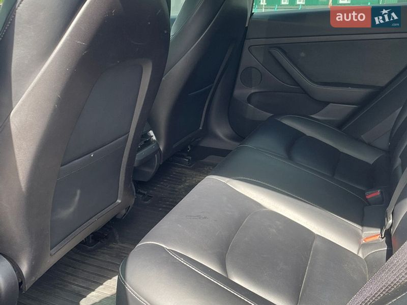 Седан Tesla Model 3 2021 в Запорожье