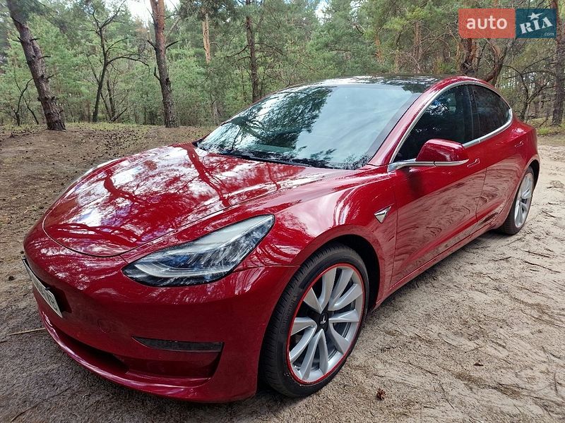 Седан Tesla Model 3 2018 в Днепре