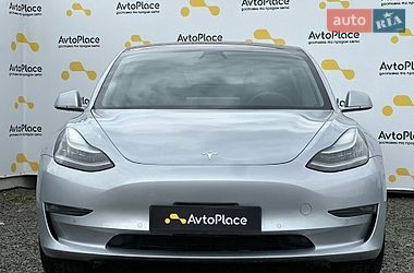 Седан Tesla Model 3 2018 в Луцке