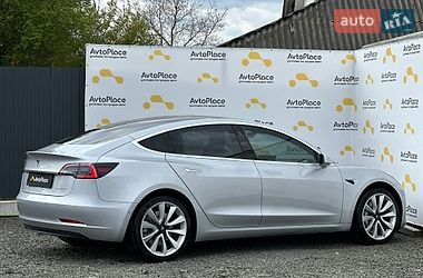 Седан Tesla Model 3 2018 в Луцке