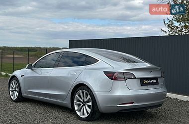 Седан Tesla Model 3 2018 в Луцке