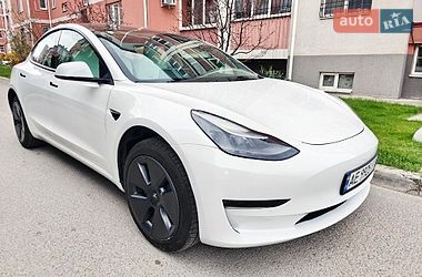 Седан Tesla Model 3 2021 в Днепре