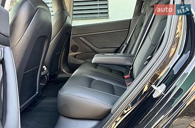 Седан Tesla Model 3 2022 в Хмельницком