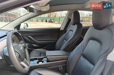 Седан Tesla Model 3 2020 в Киеве