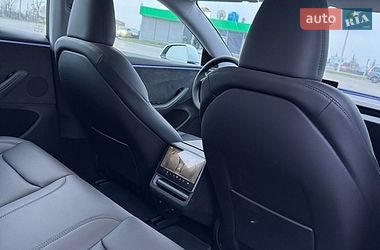 Седан Tesla Model 3 2024 в Днепре