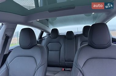 Седан Tesla Model 3 2024 в Днепре