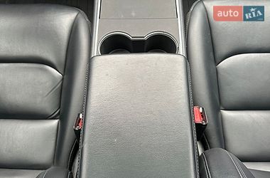 Седан Tesla Model 3 2019 в Киеве