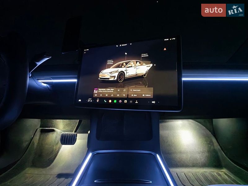 Седан Tesla Model 3 2022 в Києві