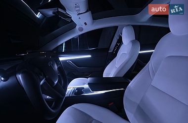Седан Tesla Model 3 2022 в Києві