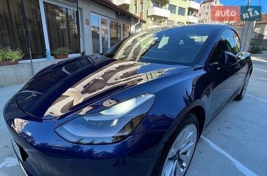 Седан Tesla Model 3 2021 в Одессе