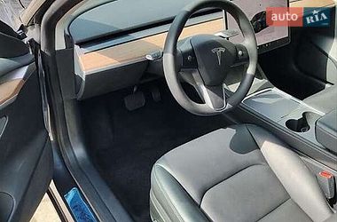 Седан Tesla Model 3 2023 в Одессе