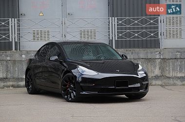 Седан Tesla Model 3 2021 в Києві