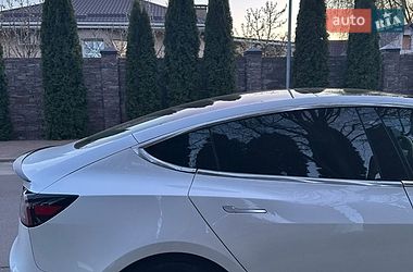 Седан Tesla Model 3 2020 в Киеве