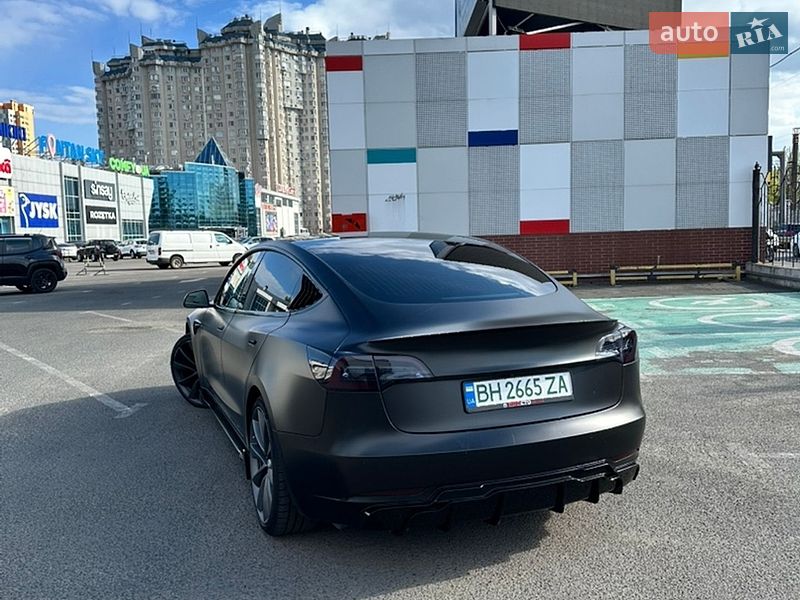 Седан Tesla Model 3 2019 в Одессе