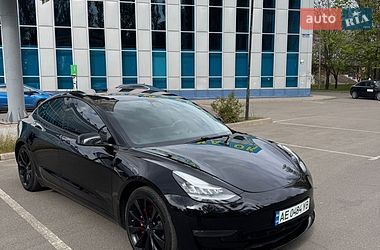 Седан Tesla Model 3 2018 в Кривому Розі