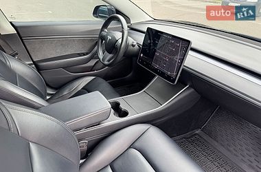 Седан Tesla Model 3 2018 в Кривому Розі