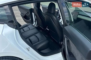 Седан Tesla Model 3 2021 в Києві