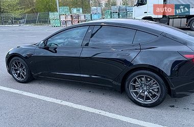 Седан Tesla Model 3 2018 в Дніпрі