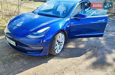 Седан Tesla Model 3 2018 в Полтаве
