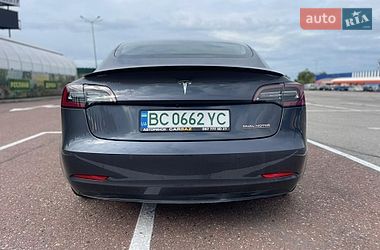 Седан Tesla Model 3 2019 в Львове