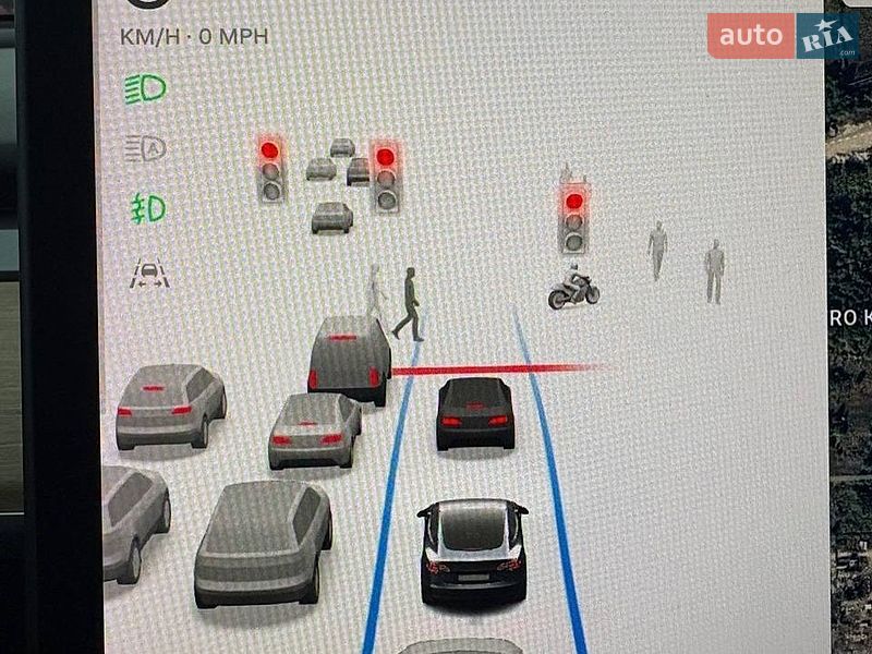 Седан Tesla Model 3 2018 в Львове