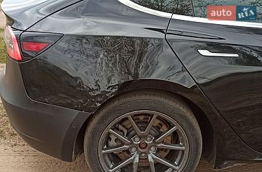 Седан Tesla Model 3 2019 в Киеве