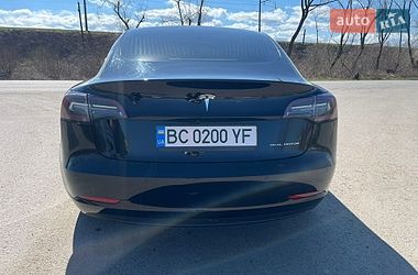 Седан Tesla Model 3 2018 в Самборе