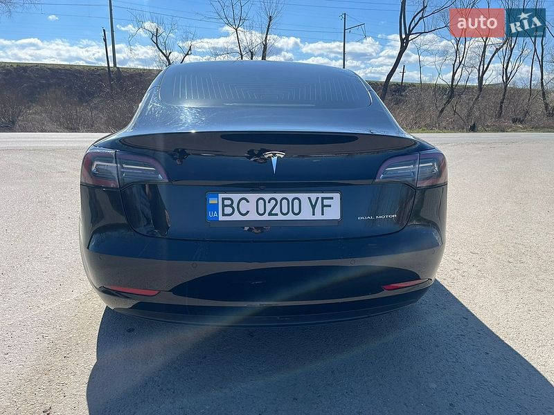 Седан Tesla Model 3 2018 в Самборе