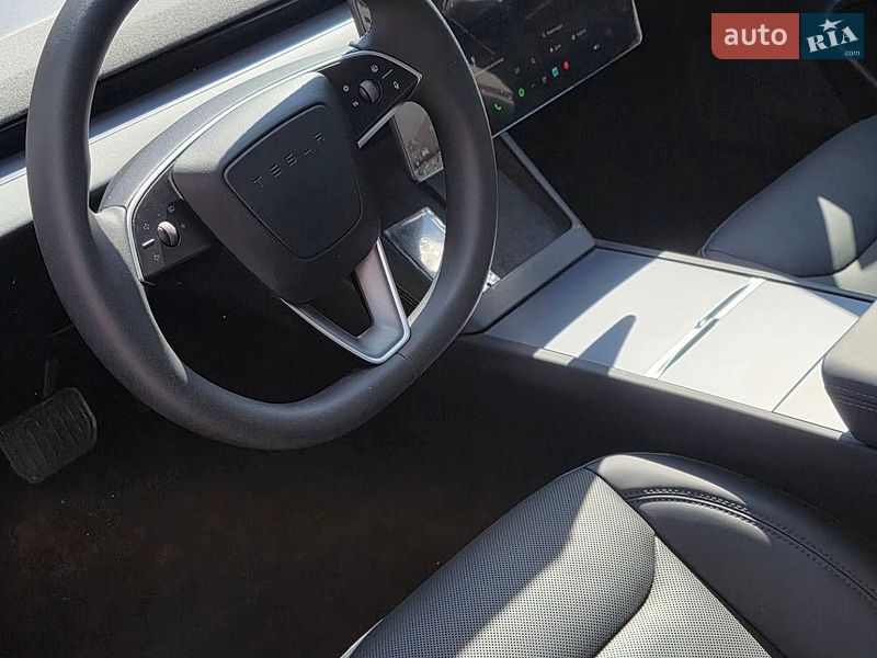 Седан Tesla Model 3 2025 в Коломиї