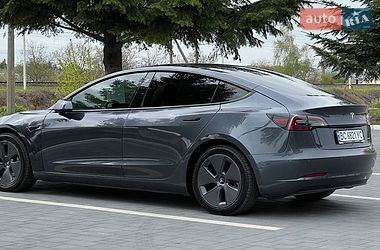 Седан Tesla Model 3 2022 в Самборе