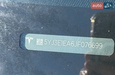 Седан Tesla Model 3 2018 в Кропивницком