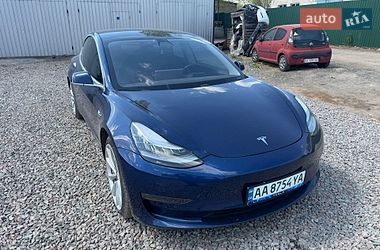 Седан Tesla Model 3 2018 в Києві