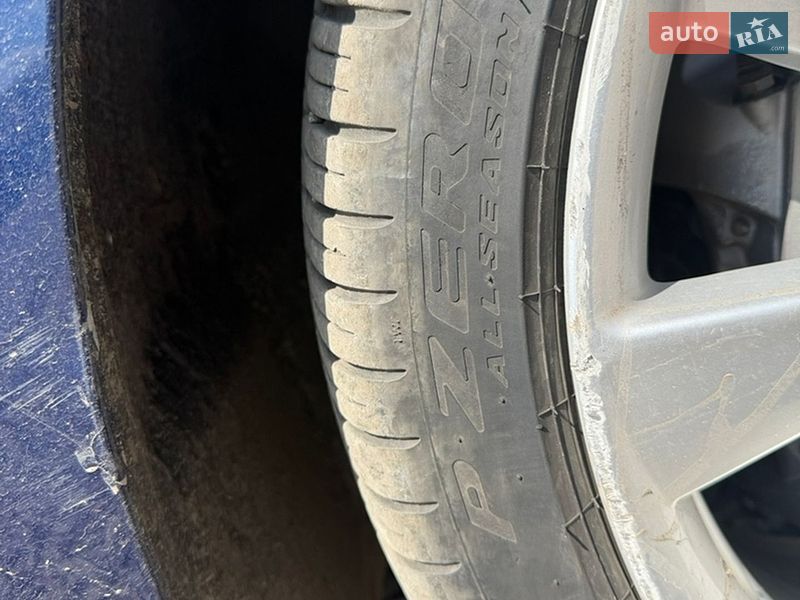 Седан Tesla Model 3 2018 в Києві