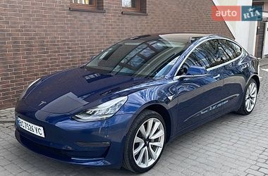 Седан Tesla Model 3 2019 в Львове