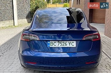 Седан Tesla Model 3 2019 в Львове