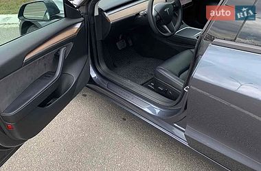 Седан Tesla Model 3 2022 в Києві