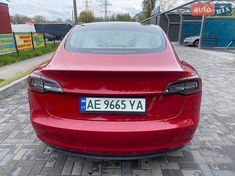 Седан Tesla Model 3 2020 в Дніпрі