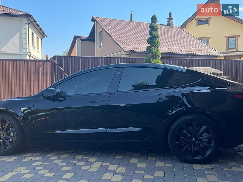 Tesla Model 3 2019