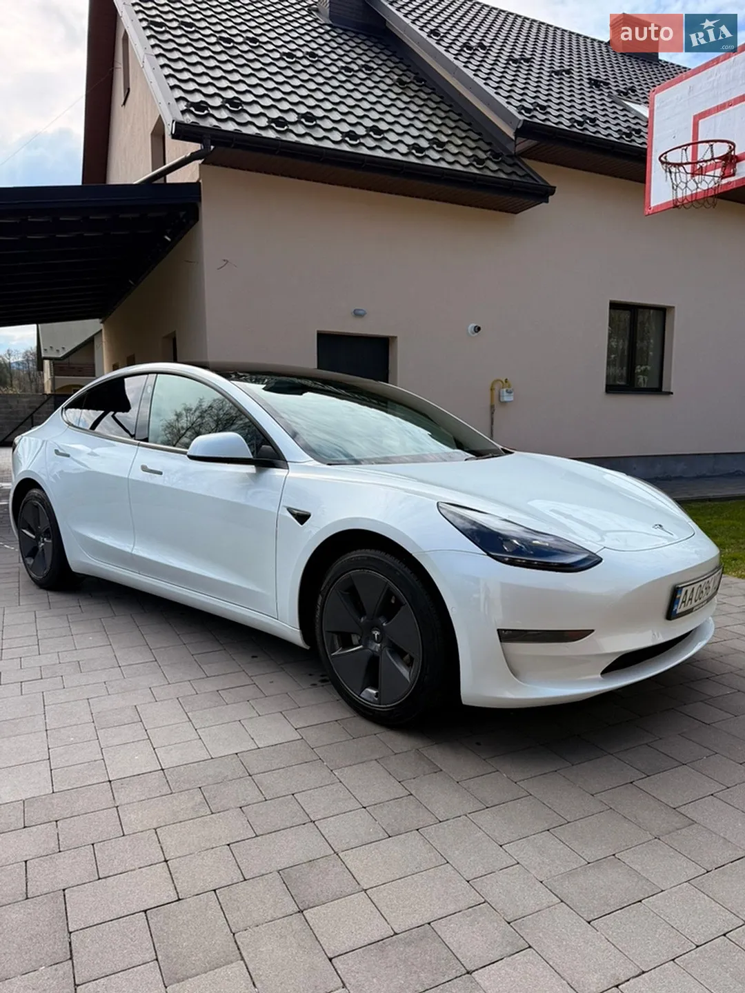 2022 Tesla Model 3 - фото 1