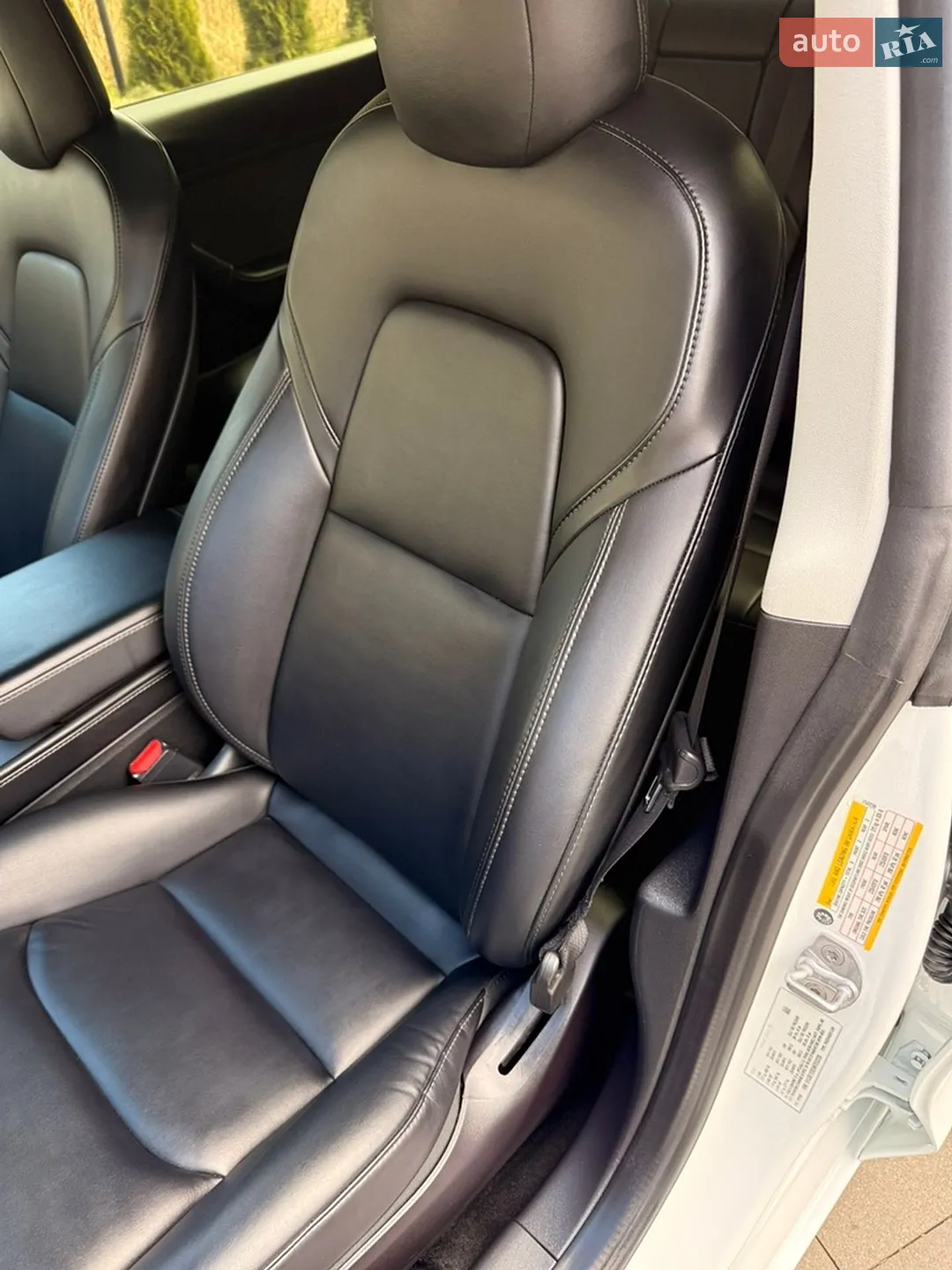 2022 Tesla Model 3 - мініатюра 9